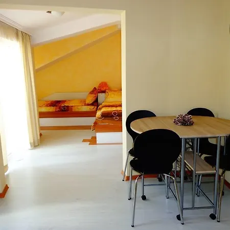 Solaris Aparthotel 3*